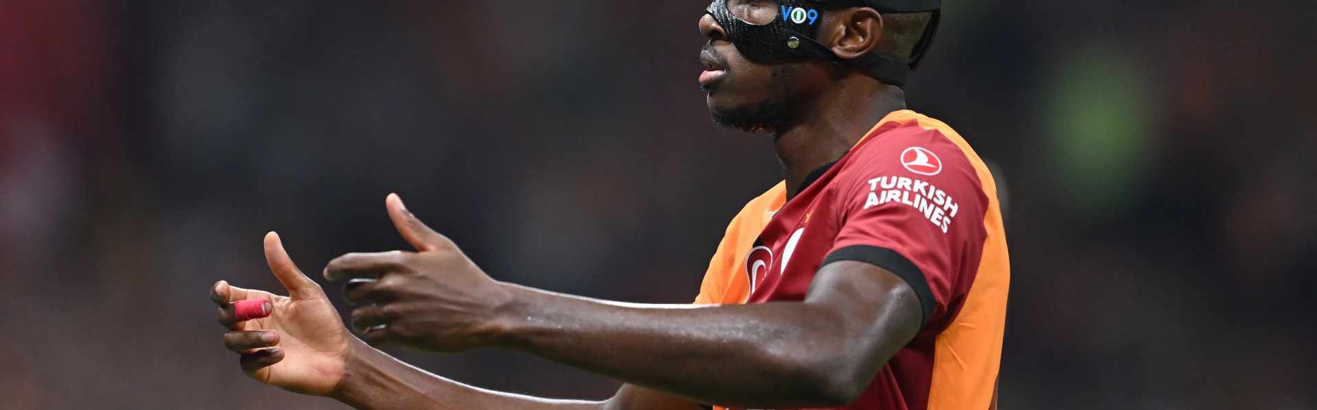 v体育-土媒：奥斯梅恩将缺席下轮土超，但迫切渴望赶上下周的欧冠