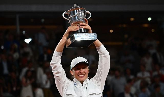 v体育-斯瓦泰克三年两夺法网 连串数据展现统治级实力？