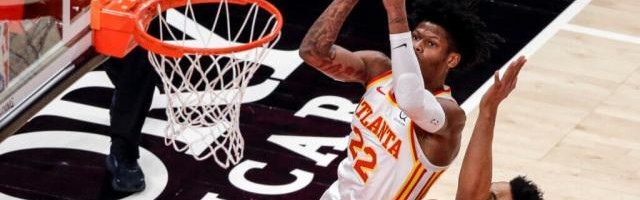 v体育-老鹰球迷调查：球队应该全力交易第三位球星吗？