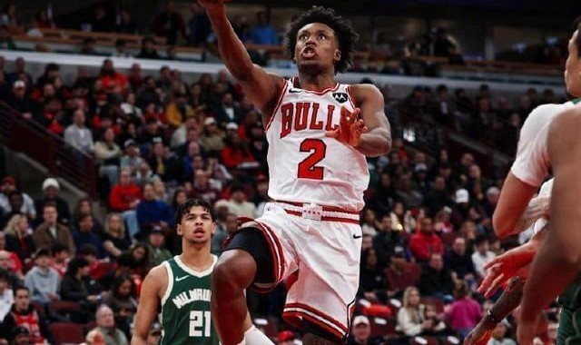 v站-塞克斯顿22分3板2助3断 公牛120-97逆转战胜雄鹿